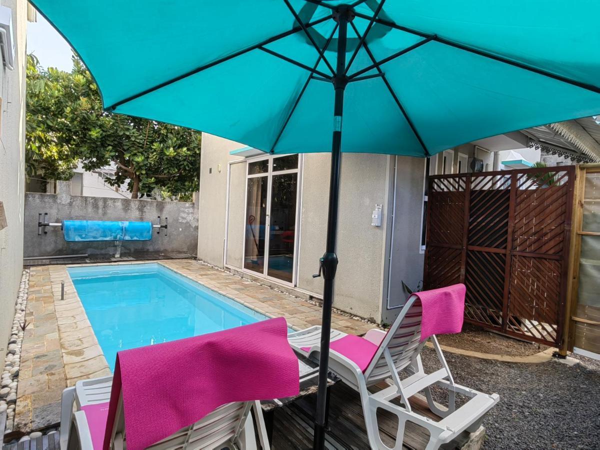 Piscines Privees Et Chauffees, Private Heated Pools Villa Grand Baie Exterior photo
